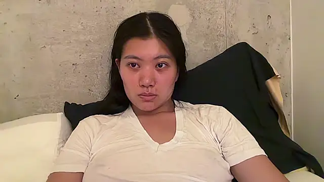 Joycelovely online show from June 12, 5:06 am