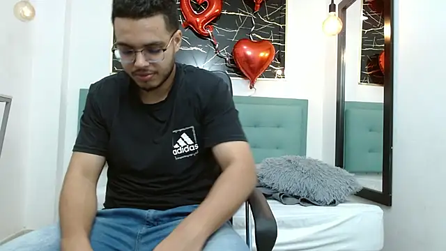 Trevor Ash online show from February 19, 3:02 am