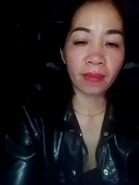 Snapshot of -Lundy- chatting on February 27, 2:28 pm -Lundy- online show from February 27, 2:28 pm