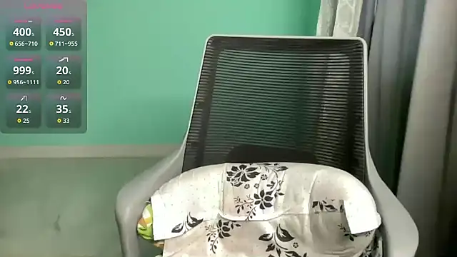 Romantic-Rascal online show from March 18, 7:22 am