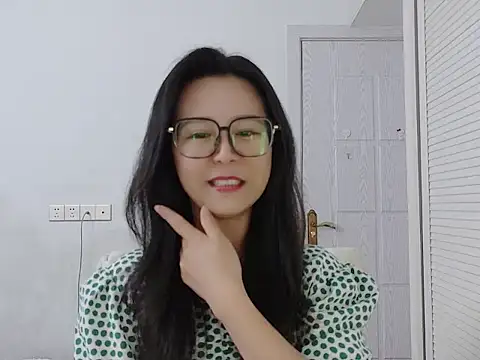 yunchui0101 online show from February 14, 6:21 am