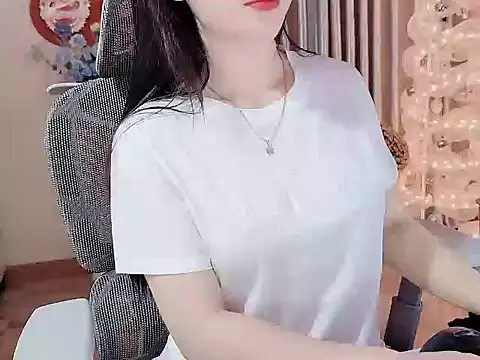 Snapshot of Agnelyn___ chatting on April 30, 12:33 pm Agnelyn online show from April 30, 12:33 pm
