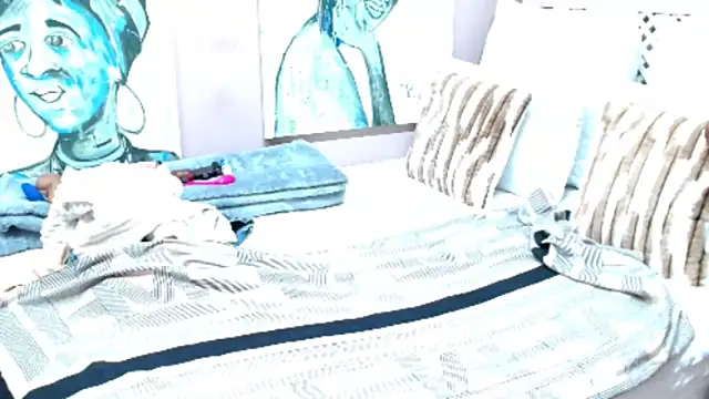 TyraHotxxx online show from April 17, 4:59 am