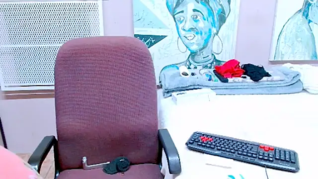 TyraHotxxx online show from May 14, 6:09 am