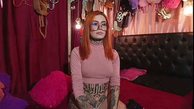 Snapshot of Neicauwu chatting on February 18, 5:14 am Neicauwu online show from February 18, 5:14 am