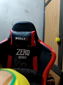 Aly live online show from February 19, 3:19 pm