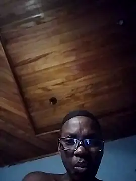 Snapshot of KINKYDOLL4U chatting on February 20, 2:41 am KINKYDOLL4U online show from February 20, 2:41 am