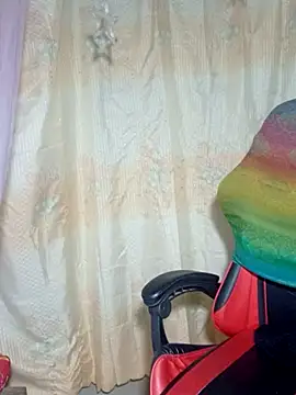 Snapshot of yun_2006 chatting on February 16, 2:35 pm yun 2006 online show from February 16, 2:35 pm