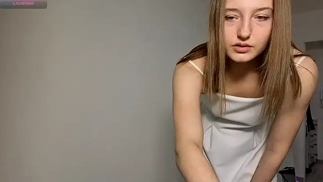 AvelinaSchepp online show from March 7, 12:46 pm