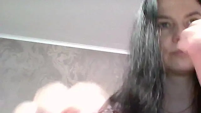 Clover Shine online show from April 24, 4:42 pm