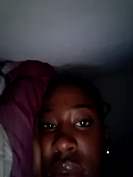 Snapshot of xixi080 chatting on February 18, 8:05 pm xixi080 online show from February 18, 8:05 pm