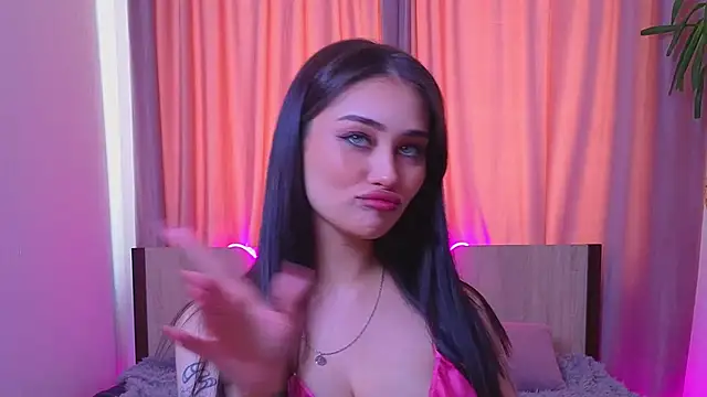 Snapshot of Sofia_Plump chatting on February 23, 9:50 am Sofia Plump online show from February 23, 9:50 am