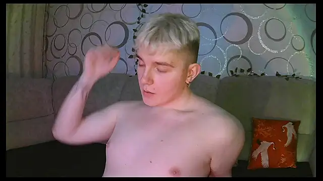 Snapshot of heatctrl chatting on February 17, 7:42 pm heatctrl online show from February 17, 7:42 pm