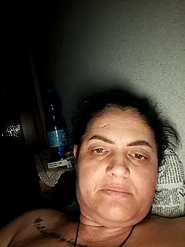 Snapshot of Sony28v chatting on February 16, 8:27 pm Sony28v online show from February 16, 8:27 pm