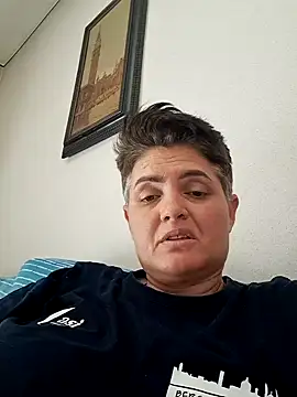 Snapshot of Sony28v chatting on June 26, 8:41 am Sony28v online show from June 26, 8:41 am