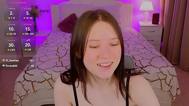 MmollyMay online show from March 7, 10:34 am