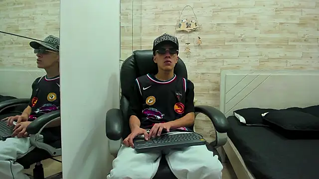 Jordi Cooper online show from February 25, 7:45 pm