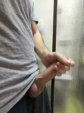 Snapshot of buyukyarak31 chatting on March 1, 10:01 pm buyukyarak31 online show from March 1, 10:01 pm