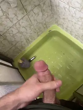 buyukyarak31 online show from March 11, 5:08 pm