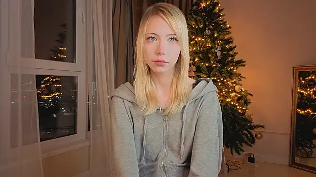 Snapshot of UWU_flower chatting on February 17, 1:40 pm UWU flower online show from February 17, 1:40 pm