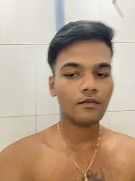 Snapshot of Dazzling_dude chatting on May 25, 6:47 pm Dazzling dude online show from May 25, 6:47 pm