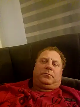 Snapshot of Demik71 chatting on February 19, 8:05 pm Demik71 online show from February 19, 8:05 pm