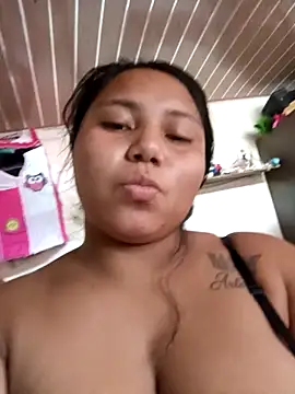 Snapshot of Alexapotes chatting on February 9, 6:45 pm Alexapotes online show from February 9, 6:45 pm