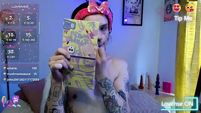 Snapshot of DanniHotBoy02 chatting on May 17, 5:31 pm DanniHotBoy02 online show from May 17, 5:31 pm