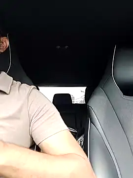 Snapshot of shineboy28 chatting on February 15, 2:30 am shineboy28 online show from February 15, 2:30 am