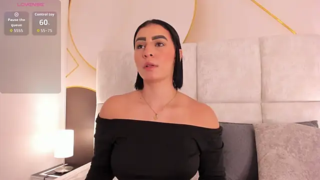 caroo giraldo   online show from March 31, 11:32 am