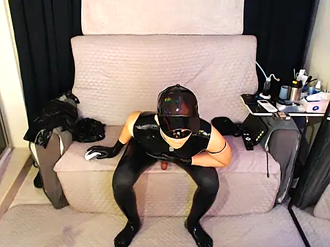 RubberGummi online show from May 3, 11:33 pm
