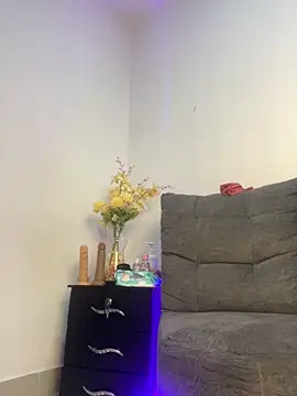 RousseSmith online show from April 21, 7:28 pm