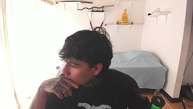 Snapshot of Your_Tao chatting on February 17, 3:29 pm Your Tao online show from February 17, 3:29 pm