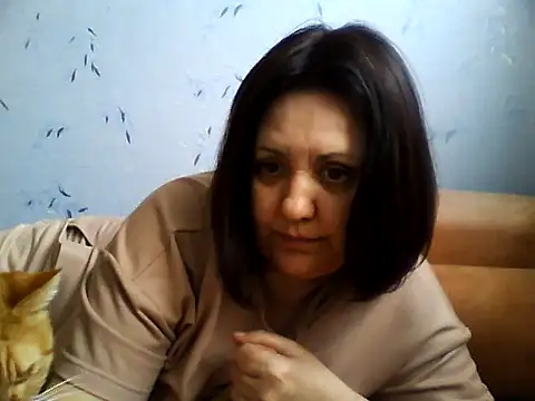 LockyCharm111 online show from April 5, 5:04 am