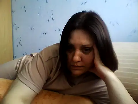 LockyCharm111 online show from April 14, 8:53 am