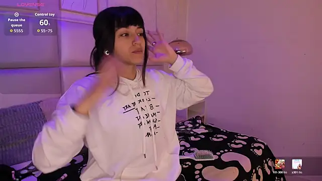 Xara u online show from April 9, 5:18 pm