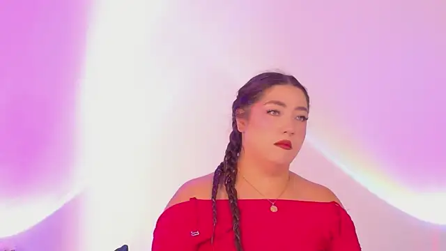 Hannah-Prada online show from June 26, 11:36 am