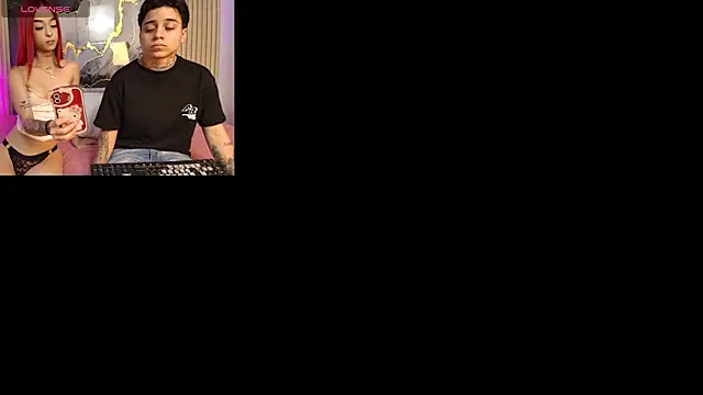 Snapshot of noah_bellarose chatting on March 2, 7:54 pm noah bellarose online show from March 2, 7:54 pm