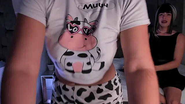 Snapshot of TrioTemptation_OS chatting on February 13, 8:32 am TrioTemptation OS online show from February 13, 8:32 am