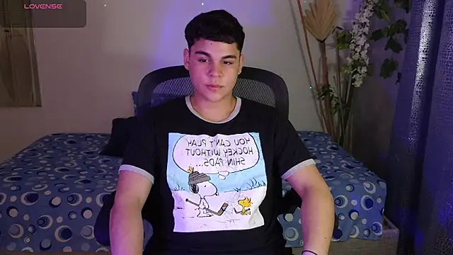 eithan jonnes online show from March 7, 12:07 am