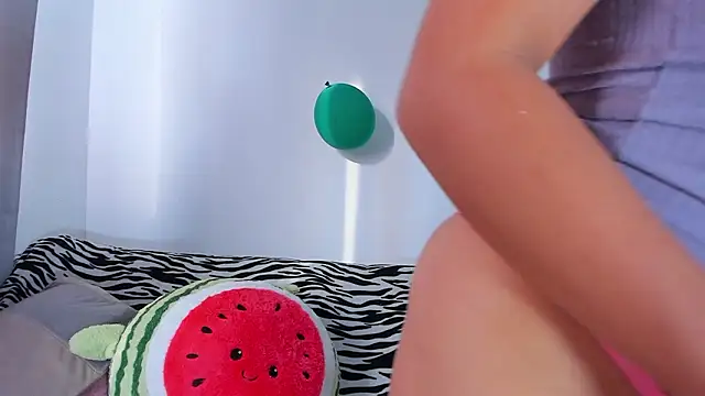 sara-jules online show from March 19, 12:20 pm