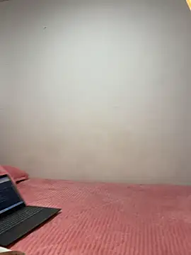 Snapshot of Deva_00 chatting on February 22, 1:07 am Deva 00 online show from February 22, 1:07 am