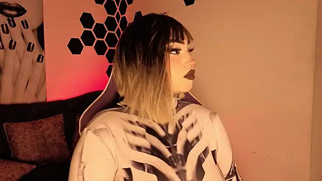 meowboo online show from February 12, 1:44 am