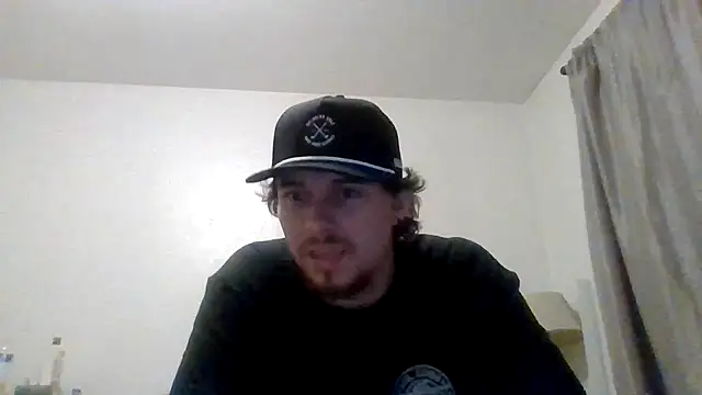 Snapshot of Tallhungandcloudy chatting on February 10, 4:16 am Tallhungandcloudy online show from February 10, 4:16 am