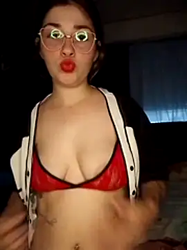 Luna33- online show from March 21, 9:40 pm