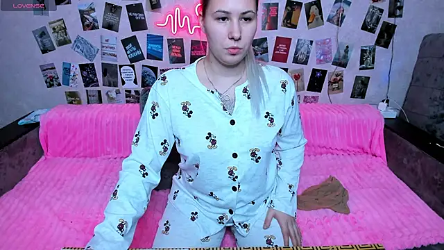 x Ulya1cutex online show from March 2, 3:52 am