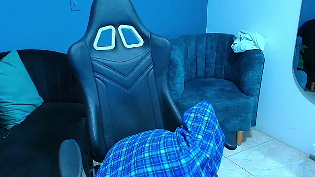 Noah-JONES online show from March 1, 3:41 am