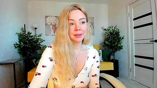 caty kiss online show from April 18, 3:21 am