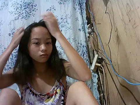 Asianpinay Skinny1818 online show from March 22, 11:35 am