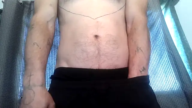 Snapshot of CharmedMoment62 chatting on February 12, 4:02 pm CharmedMoment62 online show from February 12, 4:02 pm